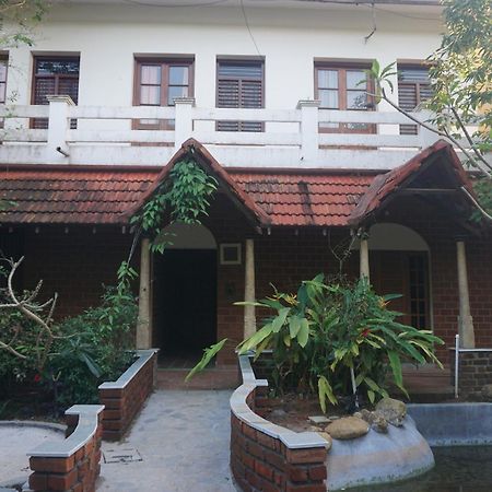 Green'S Guest House Auroville Luaran gambar